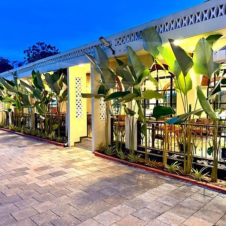 Jaladarshini Lakeside Gardens Panzió Kollam Kültér fotó