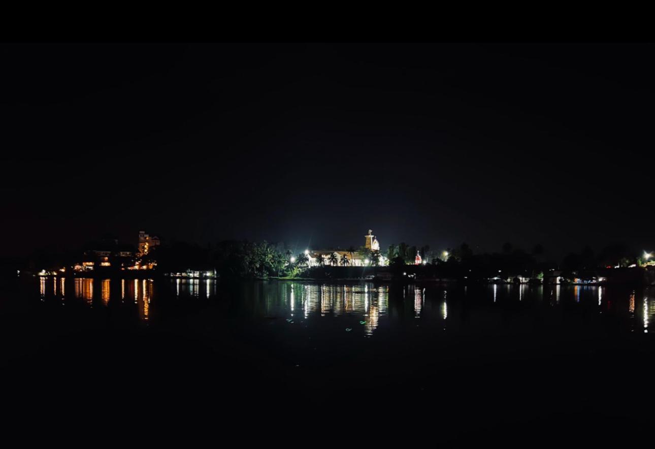 Jaladarshini Lakeside Gardens Panzió Kollam Kültér fotó